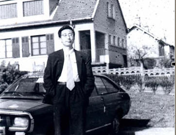 1979年(42岁)在法国克鲁索工厂参加法方赔偿的化肥透平转子制造检验工作 
